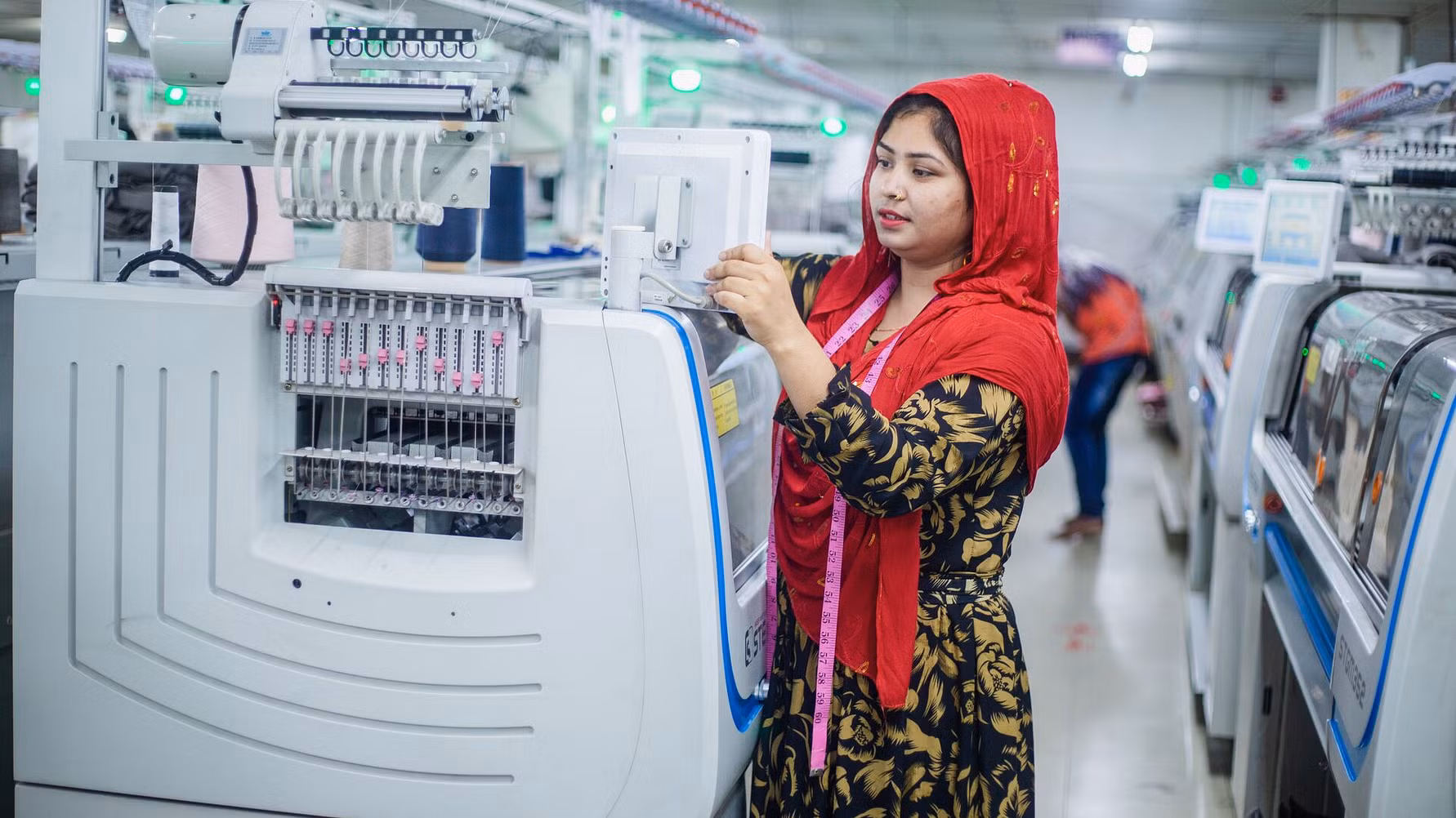Funding will support the second phase of Oporajita, which aims to empower women garment workers as the industry adapts to climate and technological shifts. © H&M Foundation